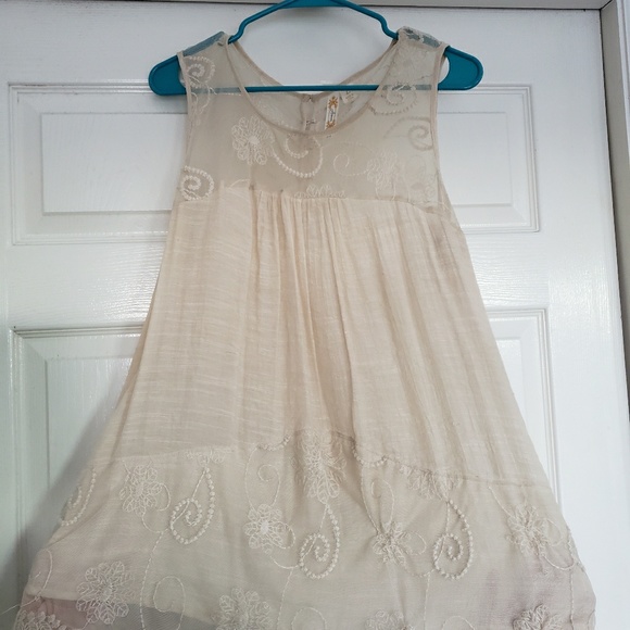 Adiva Tops - Adiva Beige Lacey Sleeveless Tunic Blouse